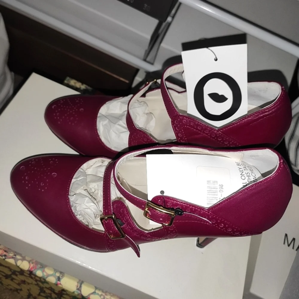Abel Munoz Burgundy Leather Double Strap Mary jane Leather Pumps